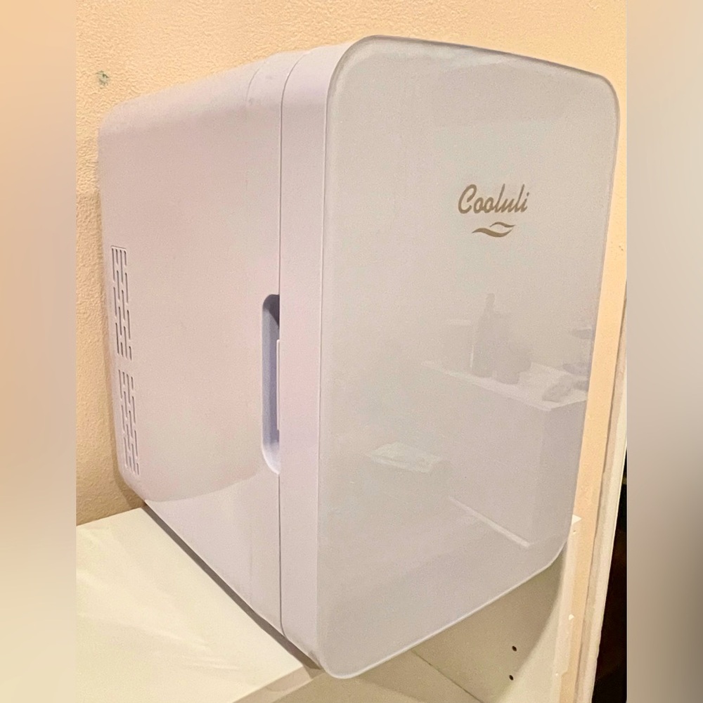 Cooluli Skincare Fridge